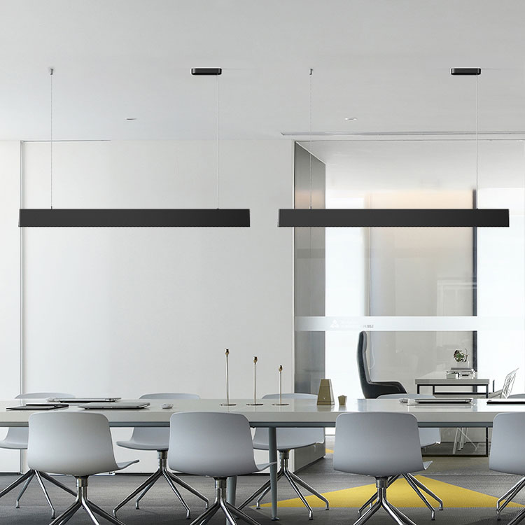 실제로 투자 가치가있는 조절 가능한 기능을 갖춘 스마트 펜던트 조명입니다.